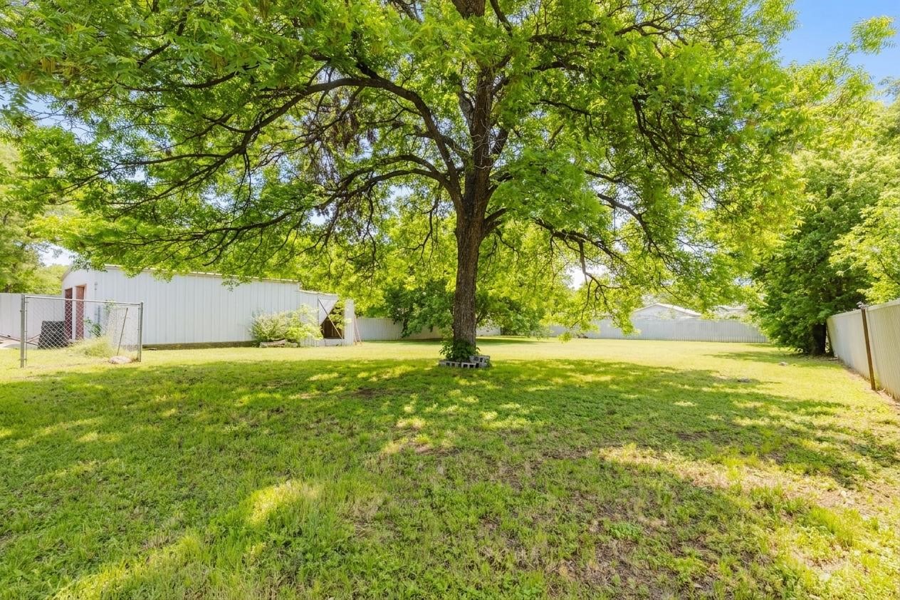 201 E Plummer Street Eastland TX 76448