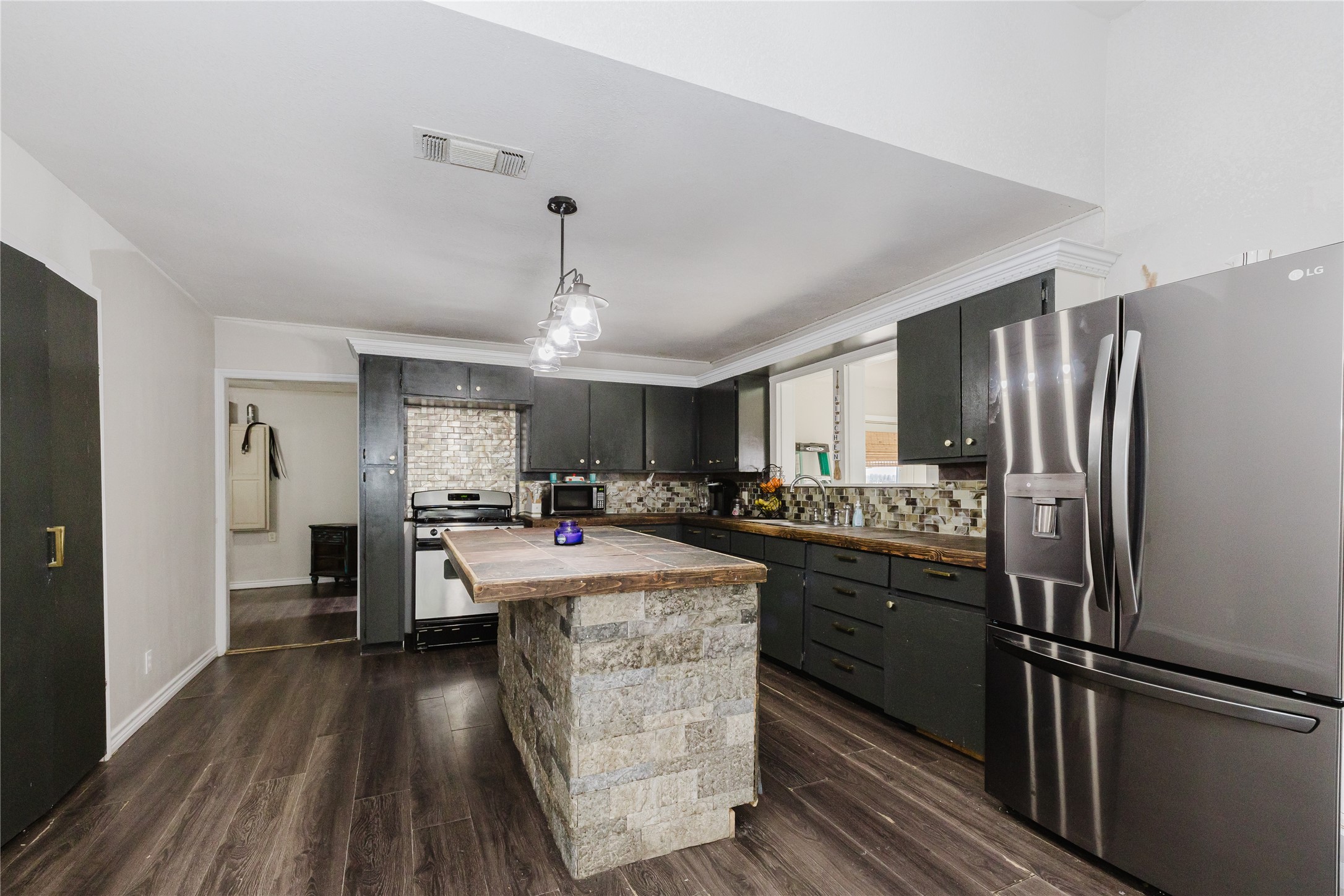 201 E Plummer Street Eastland TX 76448