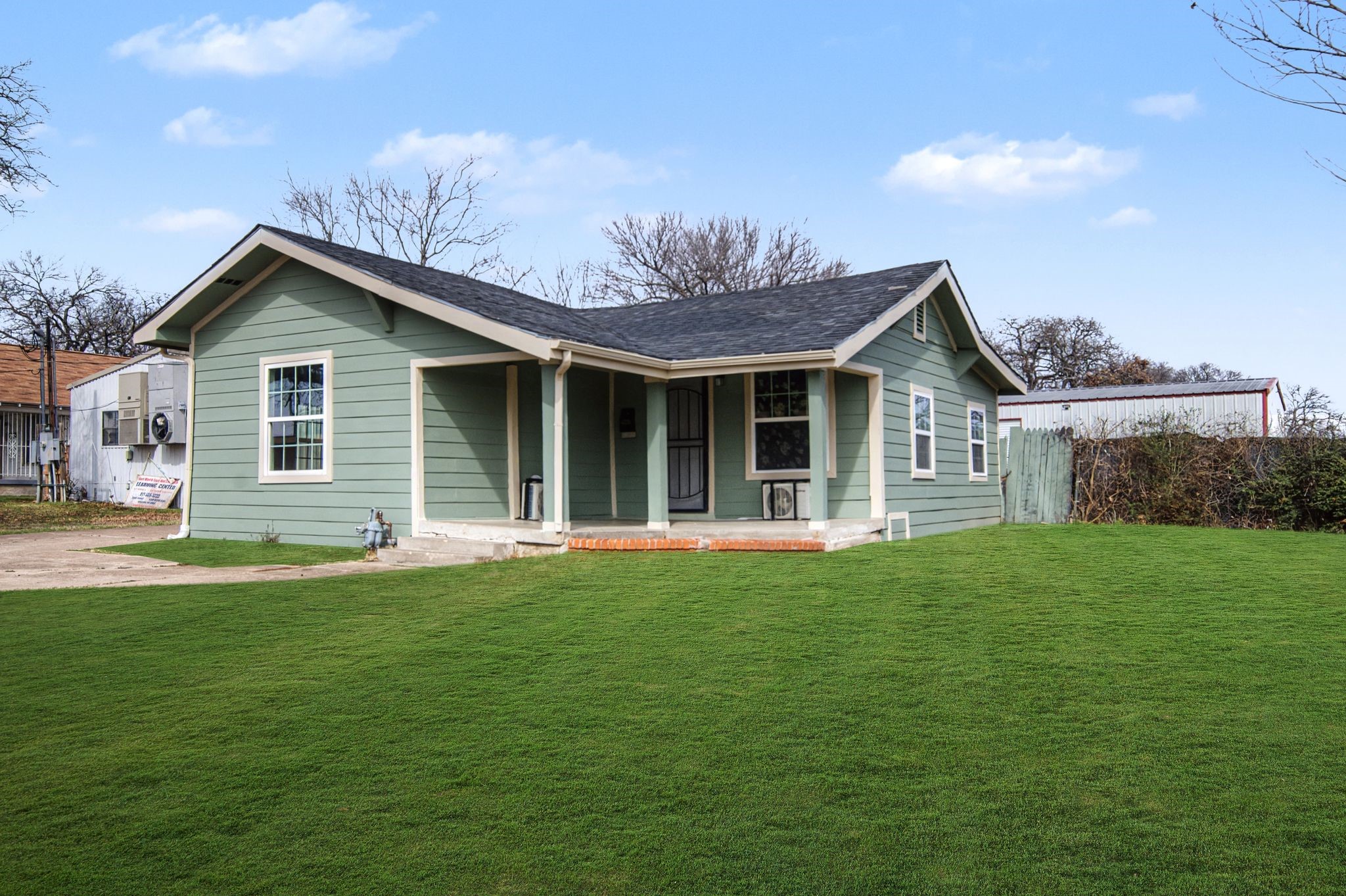 4225 Avenue M Fort Worth TX 76105