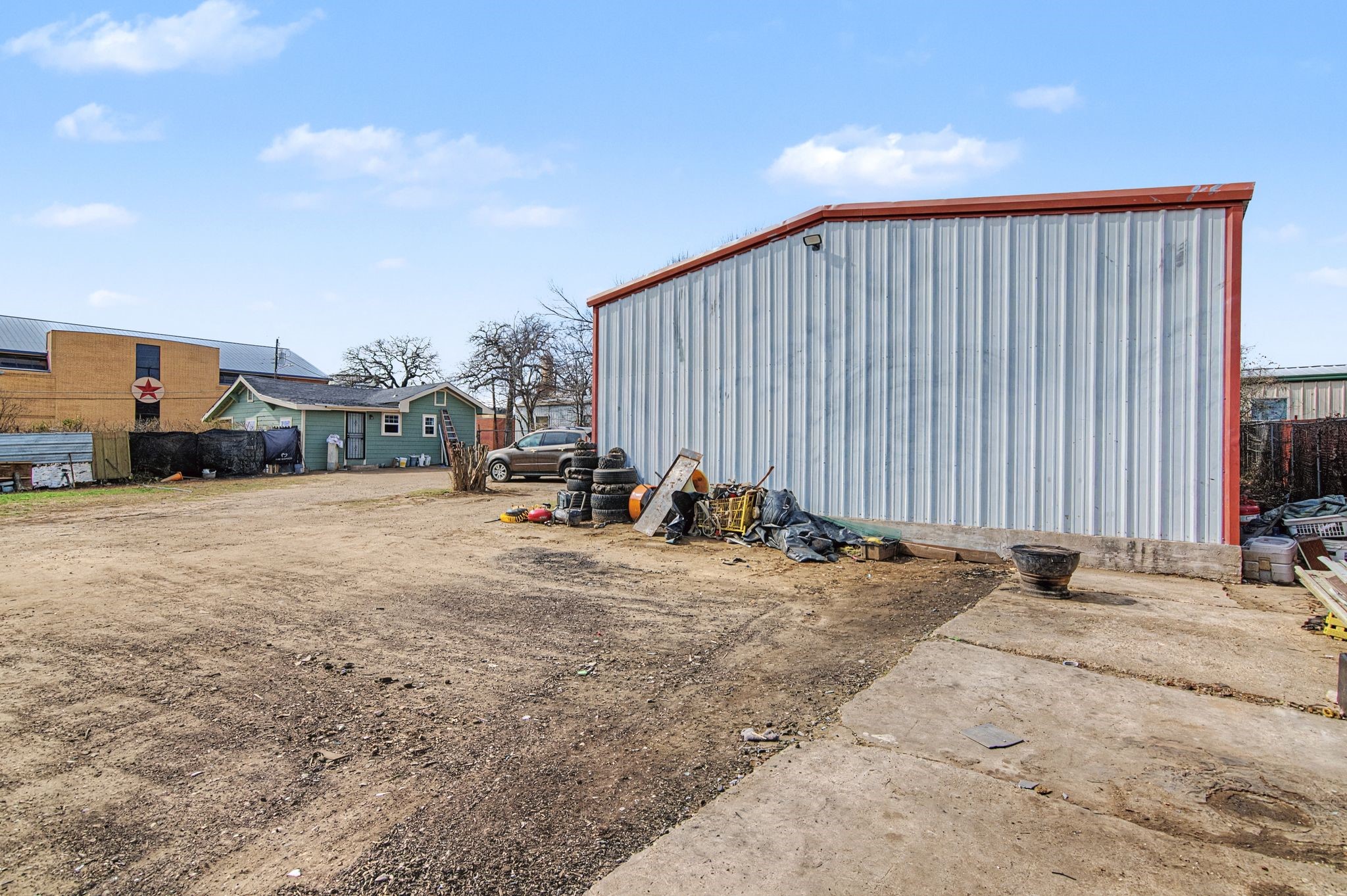 4225 Avenue M Fort Worth TX 76105