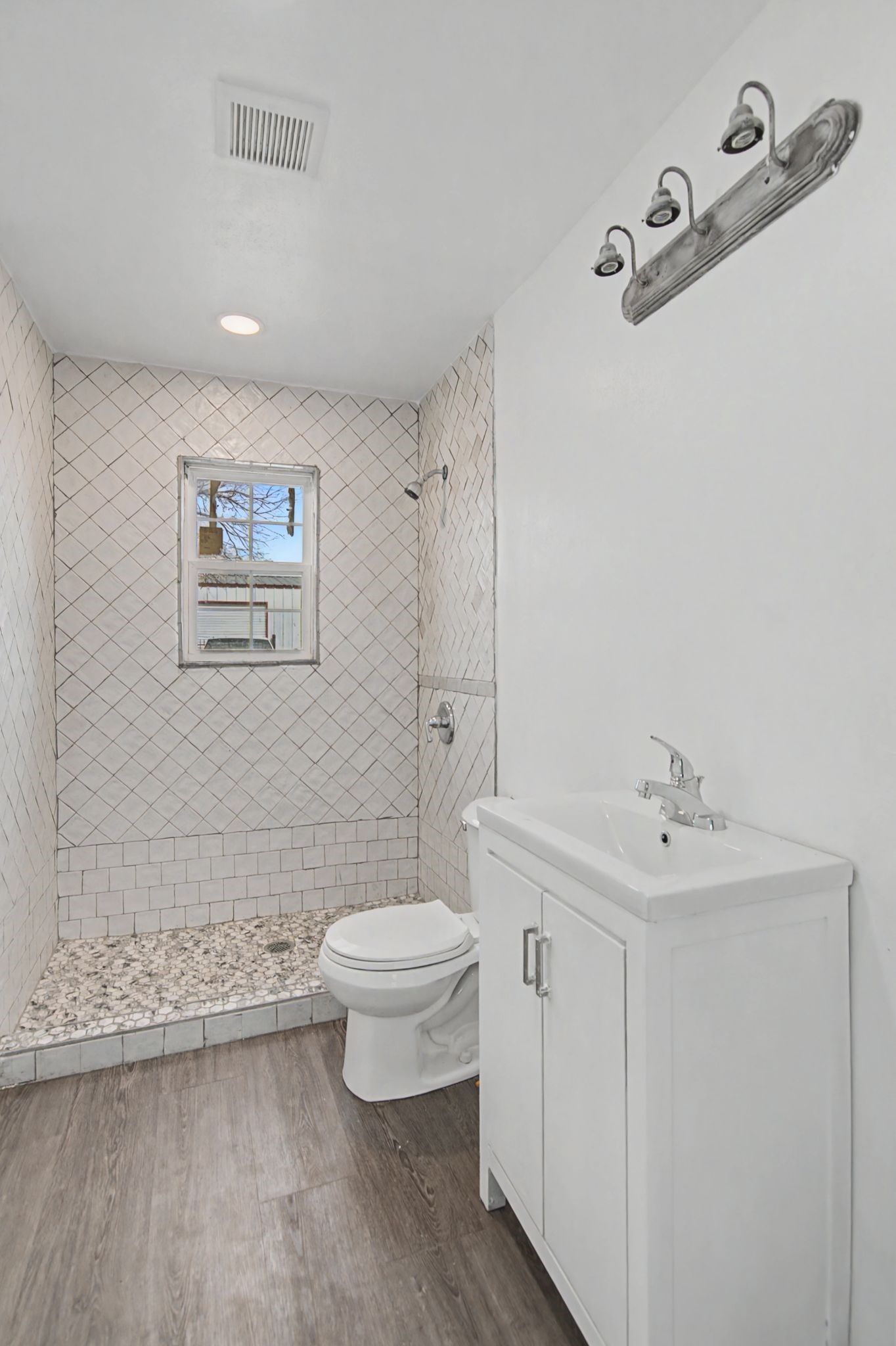 4225 Avenue M Fort Worth TX 76105