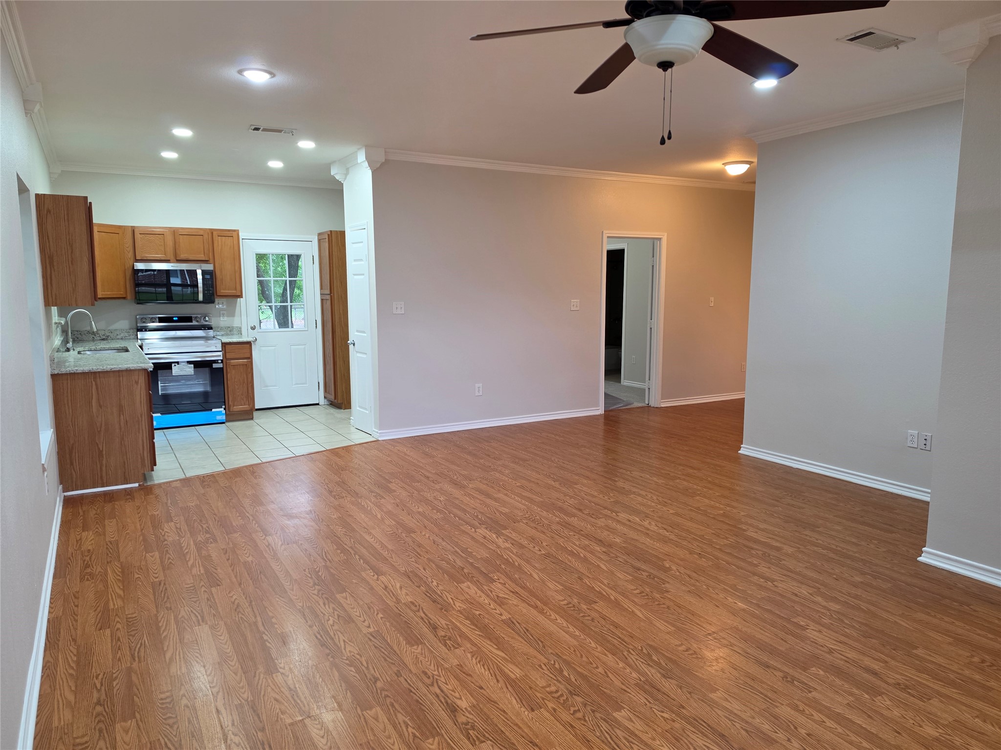 307 Barnes Street Fairfield TX 75840
