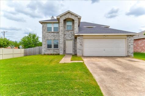 2103 Oryx Lane Grand Prairie TX 75052
