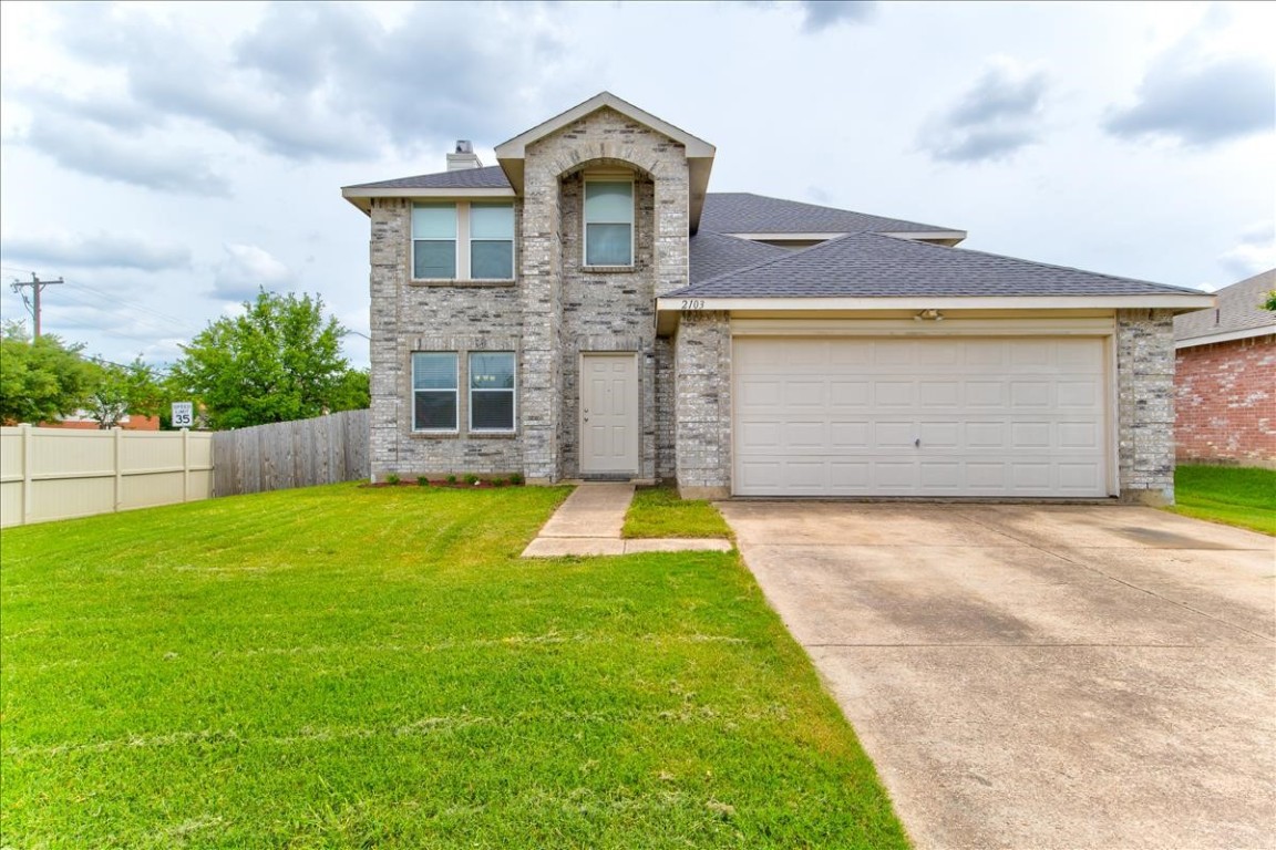2103 Oryx Lane Grand Prairie TX 75052