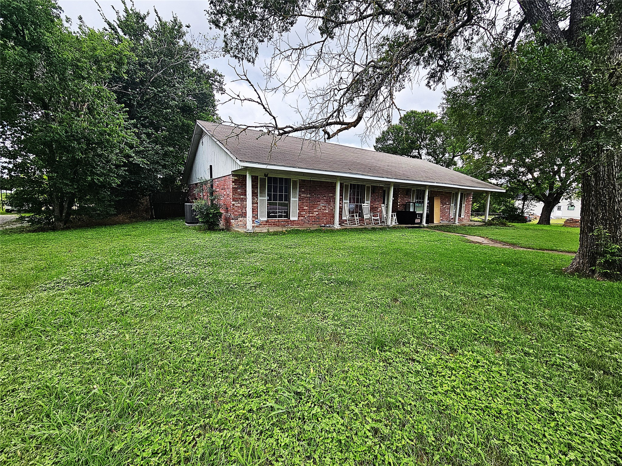 1003 W Angeline Street Groesbeck TX 76642
