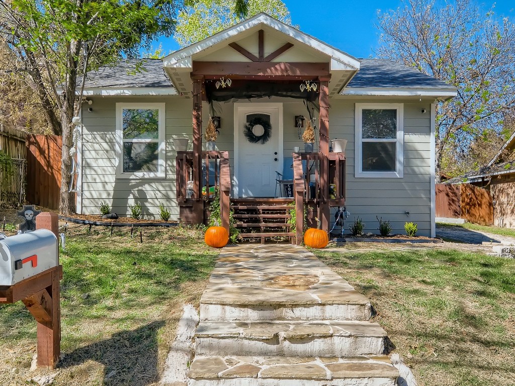 1523 E Waco Avenue Dallas TX 75216