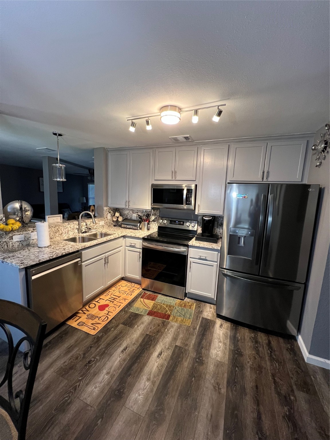 2922 Monticello Lane Lancaster TX 75134