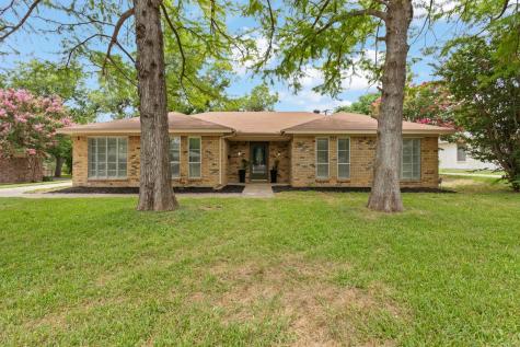 3808 Van Deman Drive Benbrook TX 76116