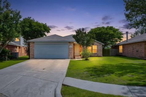 3855 Hunters Point Way Fort Worth TX 76123