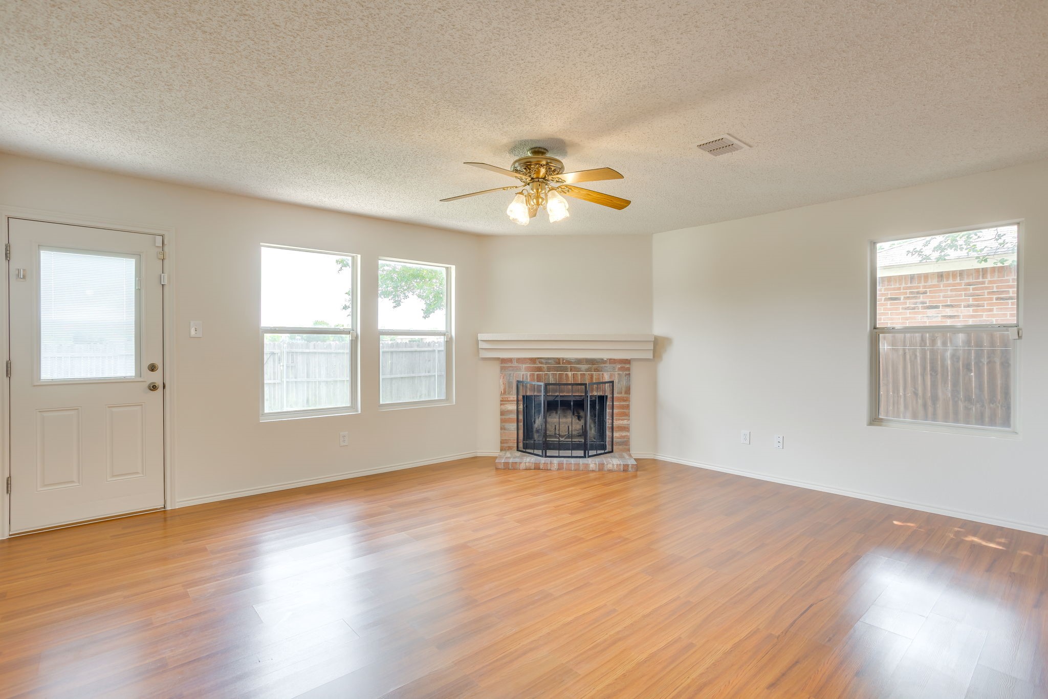 3855 Hunters Point Way Fort Worth TX 76123