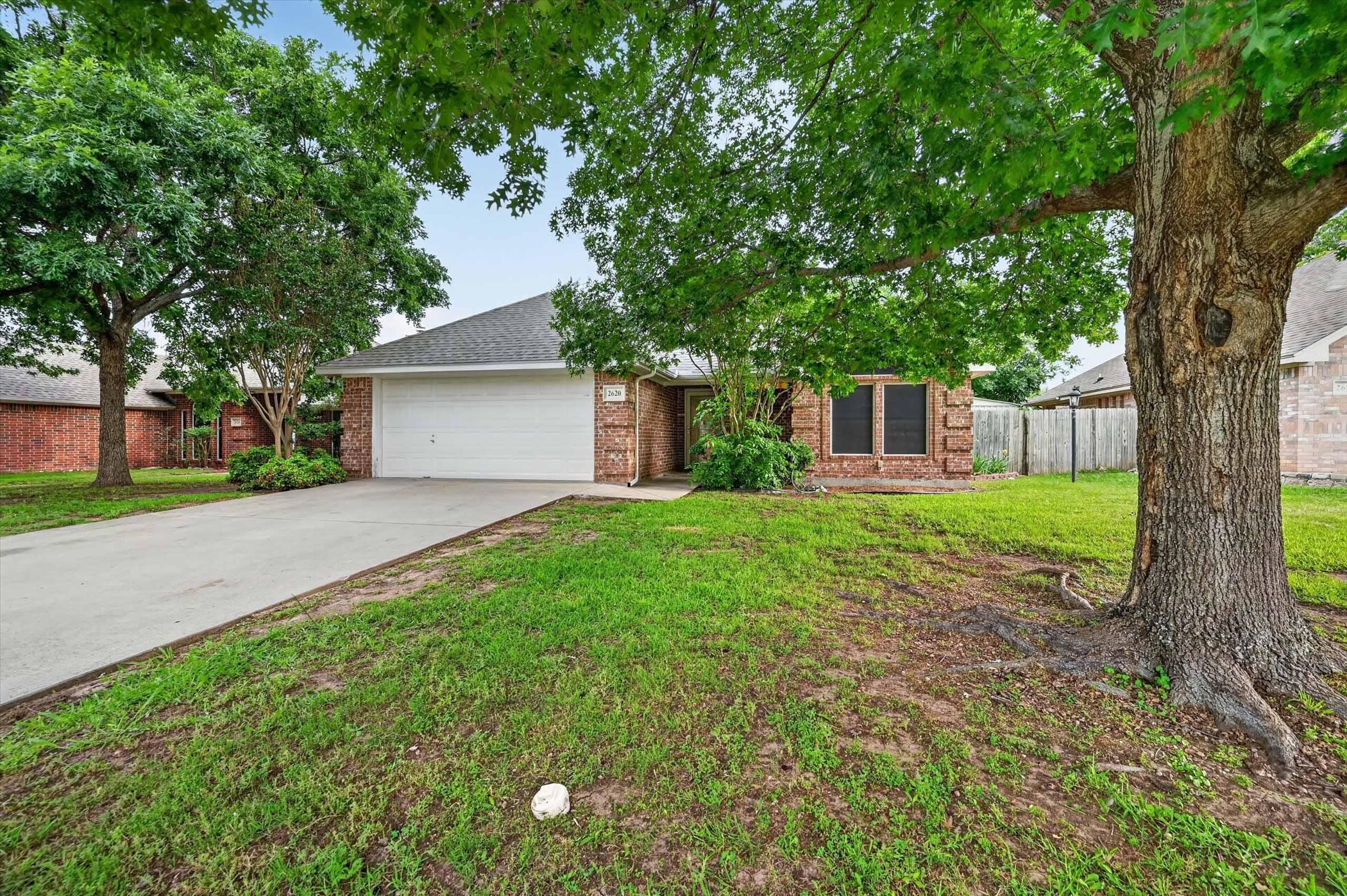 2620 John Drive Denton TX 76207