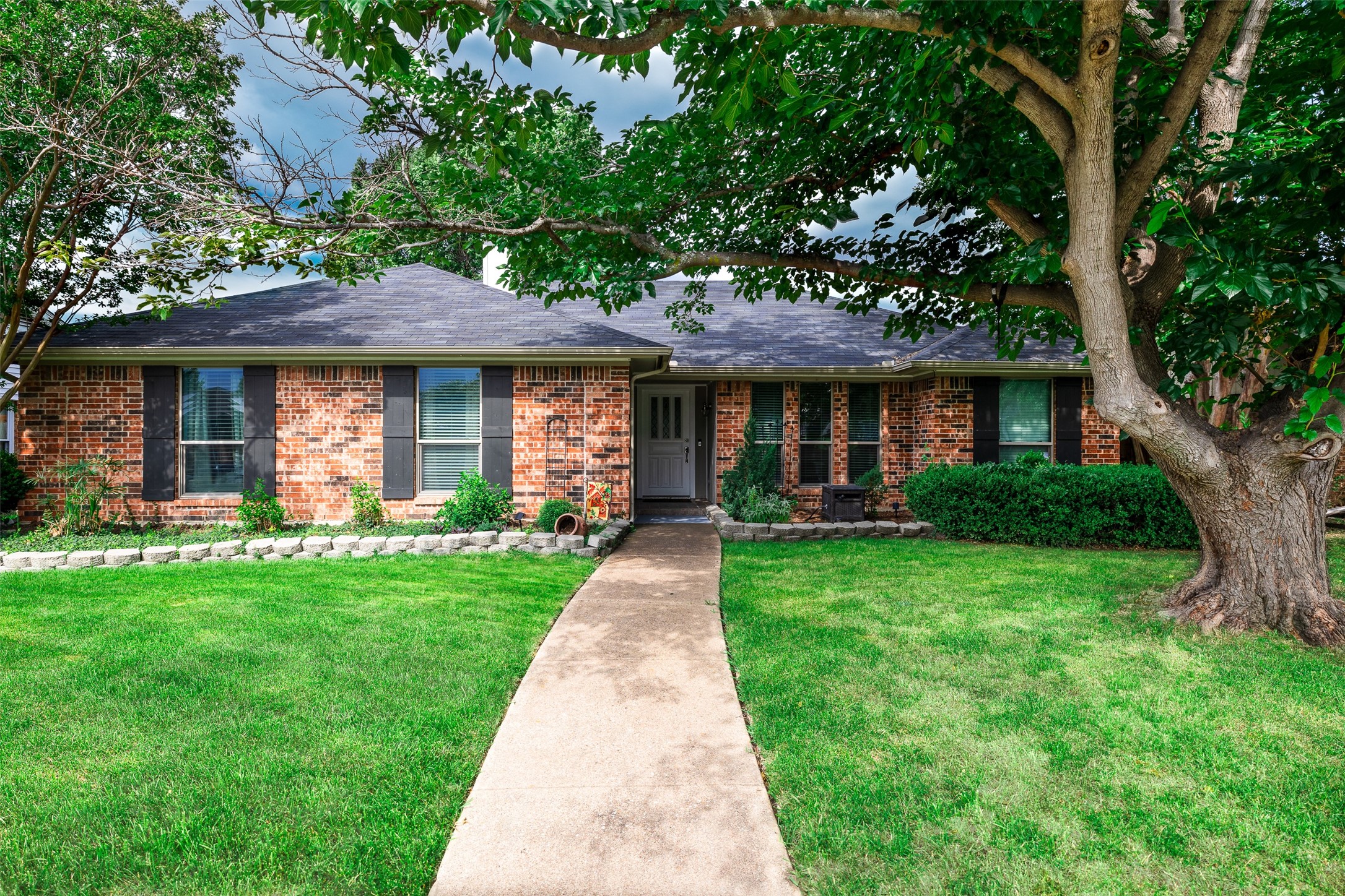 1710 Tiburon Bend Lewisville TX 75067