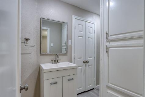 311 W Mckinney Street Pilot Point TX 76258
