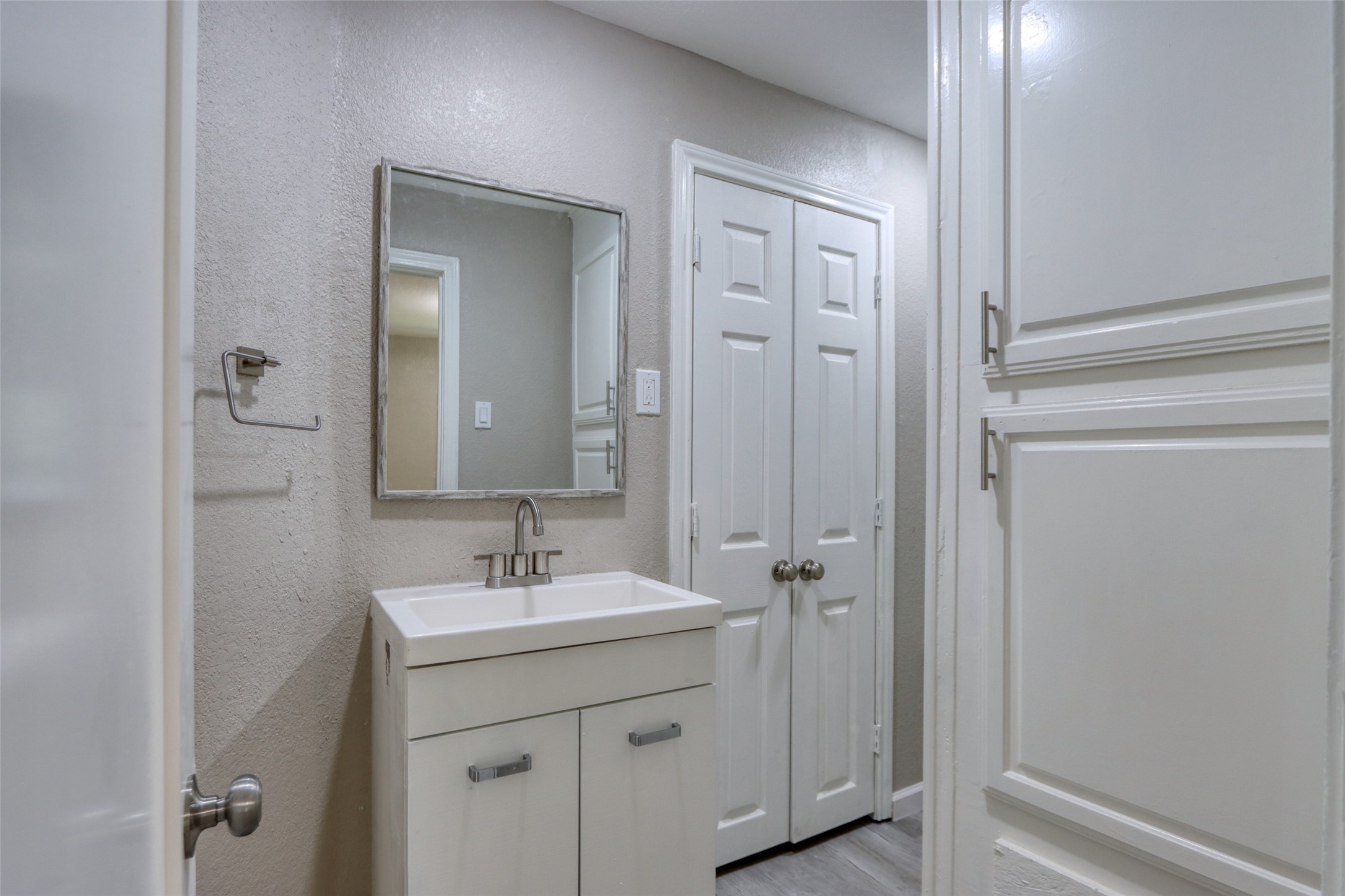 311 W Mckinney Street Pilot Point TX 76258