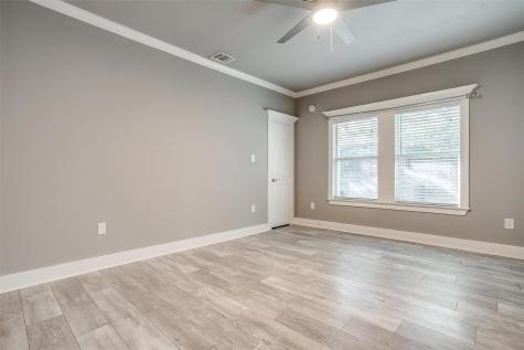 2921 S Jennings Avenue Fort Worth TX 76110