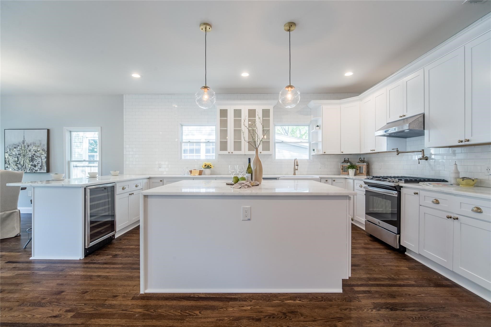 4706 Junius Street Dallas TX 75246