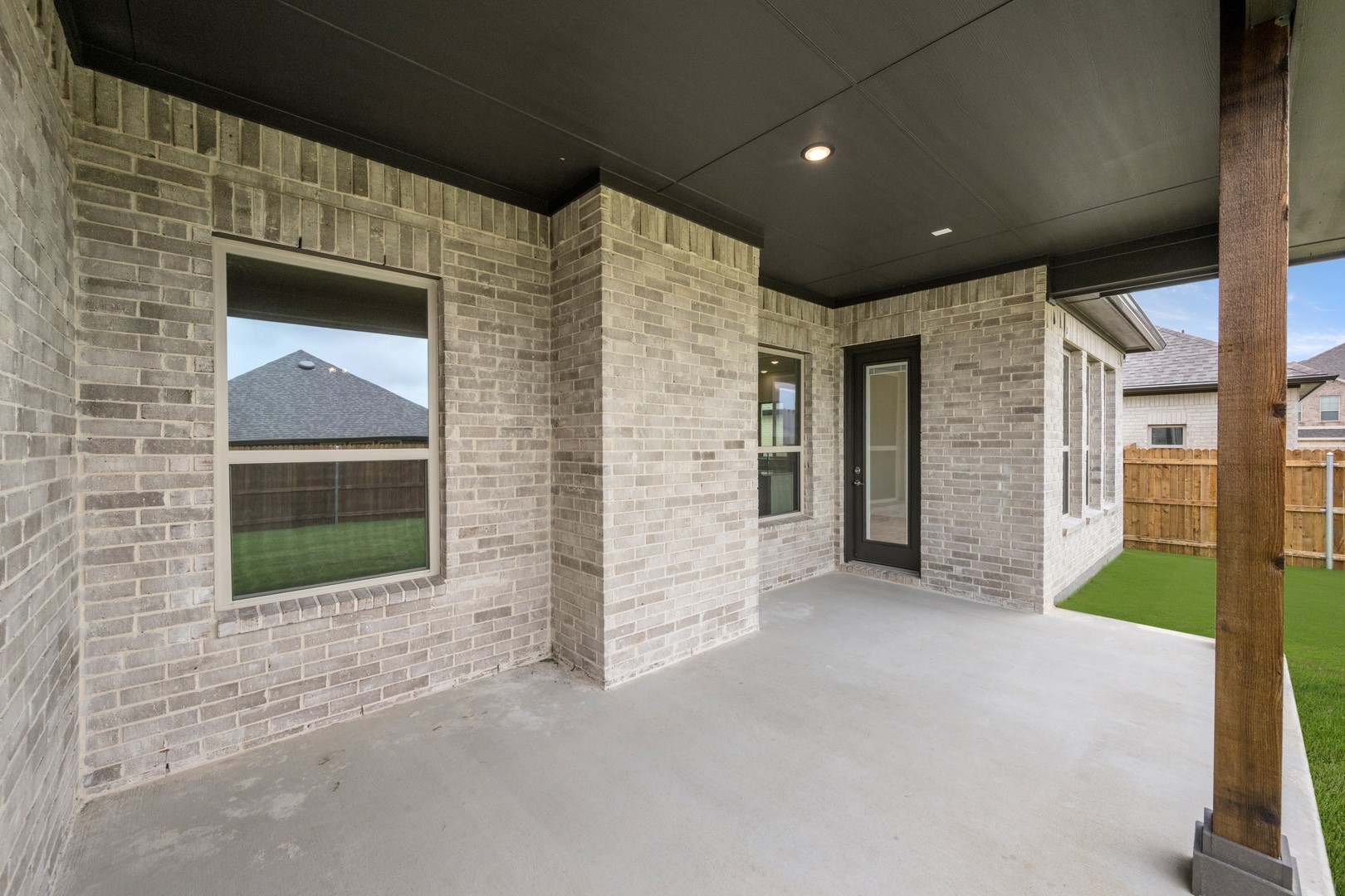 409 Daybreak Drive Waxahachie TX 75167
