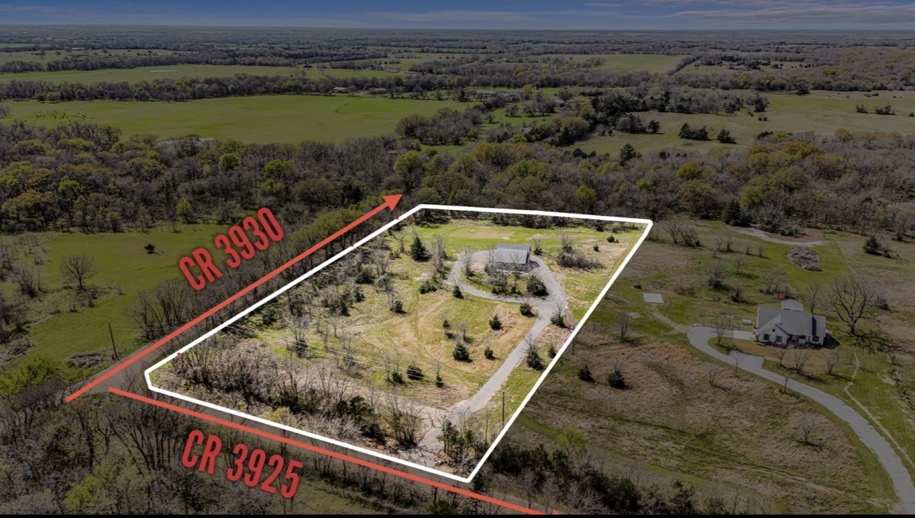 1530 County Road 3925 Wolfe City TX 75449