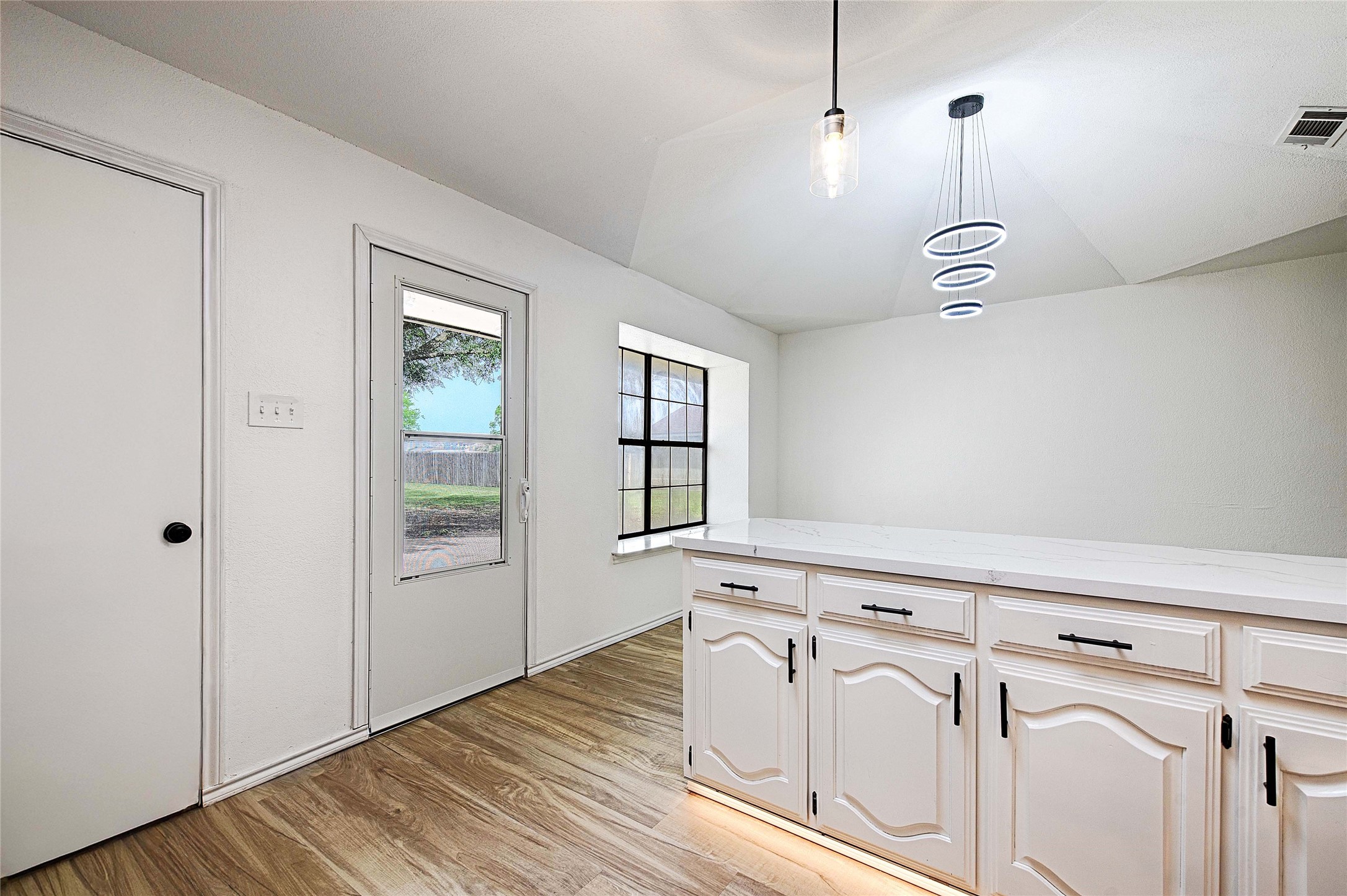 117 Lassetter Drive Red Oak TX 75154