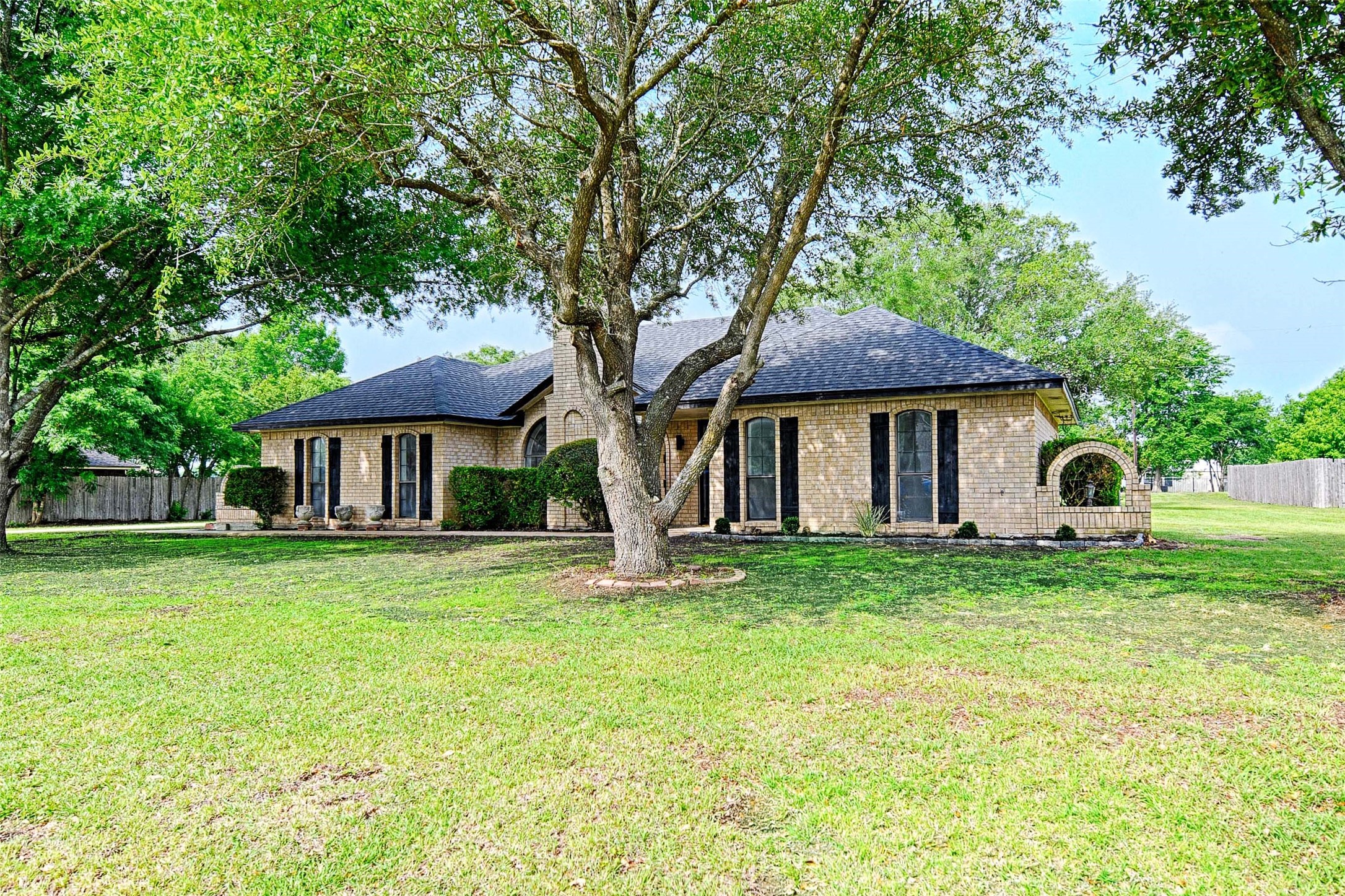 117 Lassetter Drive Red Oak TX 75154