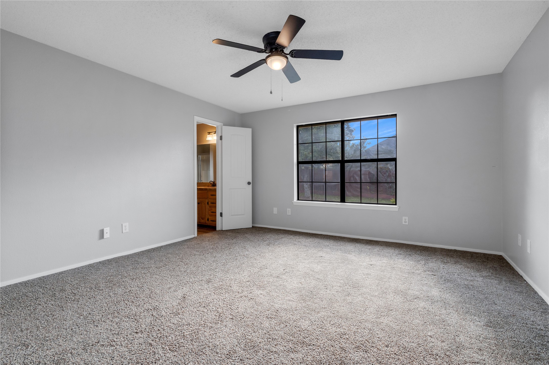 1609 Robin Street Mineola TX 75773