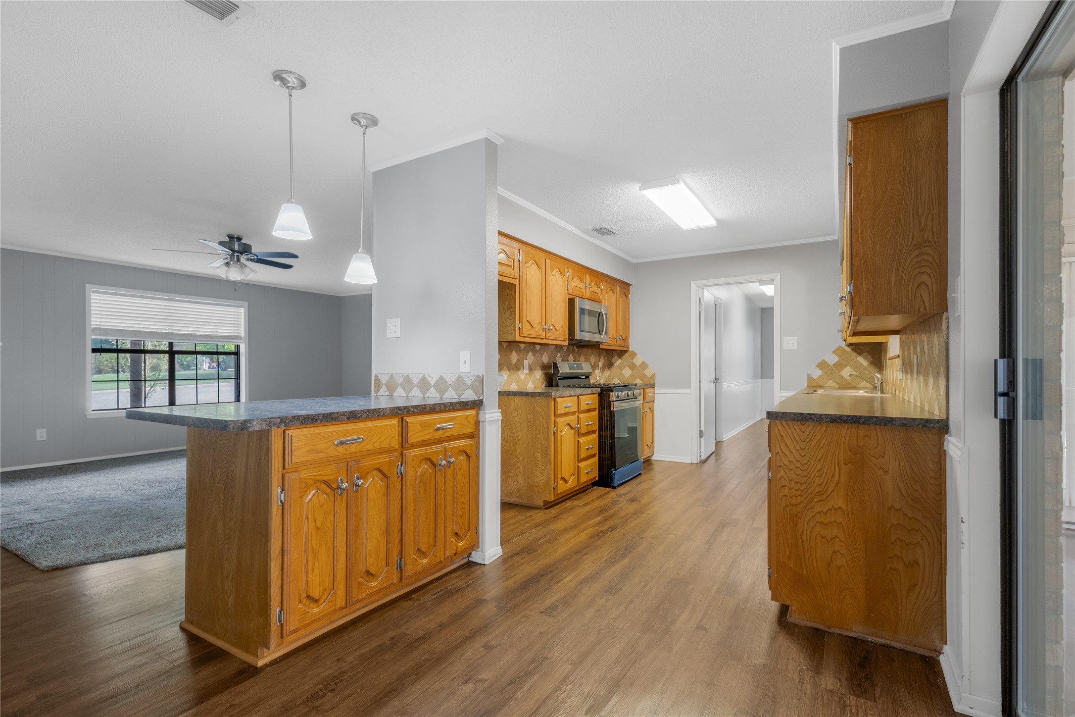 1609 Robin Street Mineola TX 75773