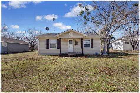 201 S Mable Street Ferris TX 75125