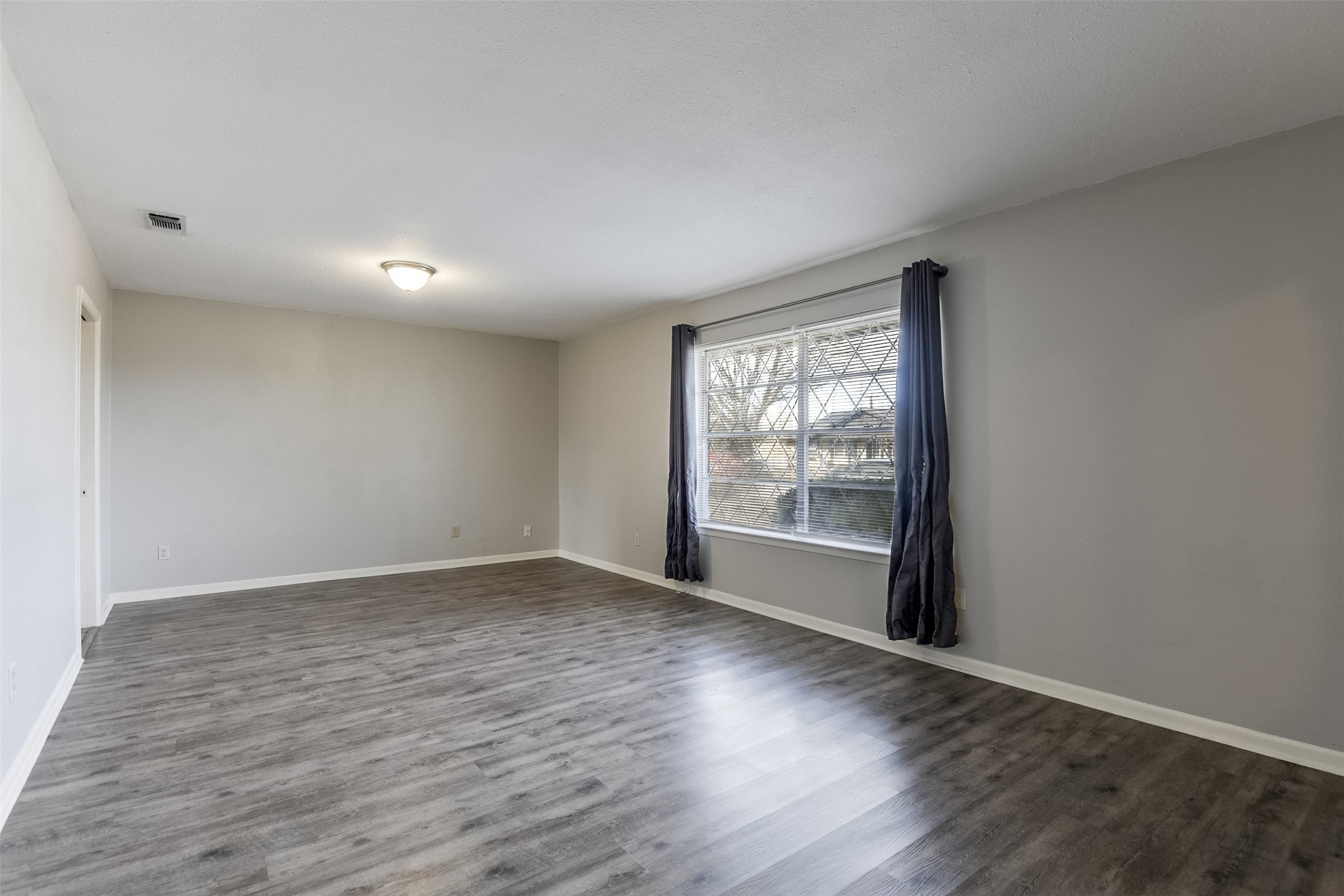 105 Stiles Drive Midlothian TX 76065