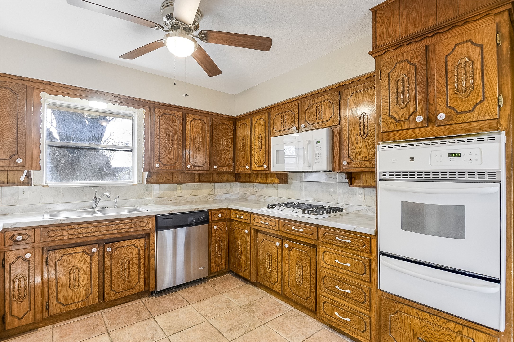 105 Stiles Drive Midlothian TX 76065