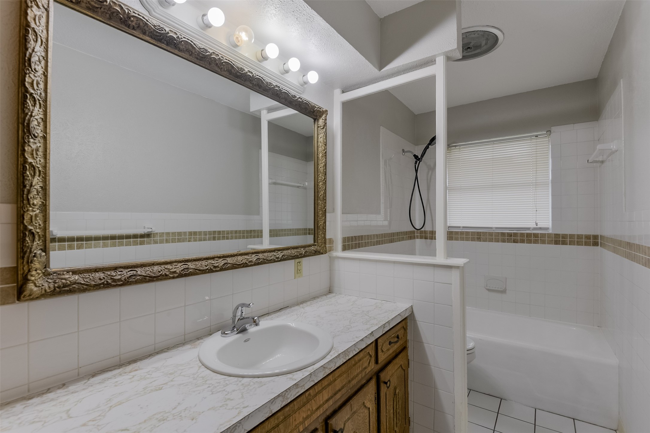 105 Stiles Drive Midlothian TX 76065
