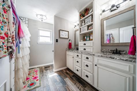 412 N Orange Street Roby TX 79543