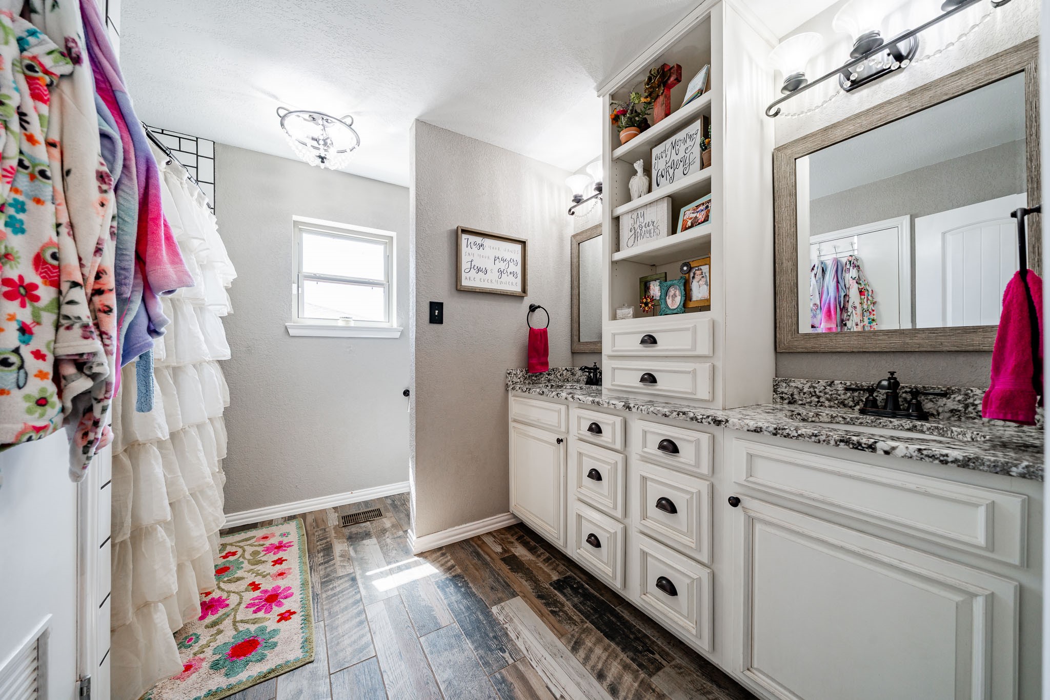 412 N Orange Street Roby TX 79543