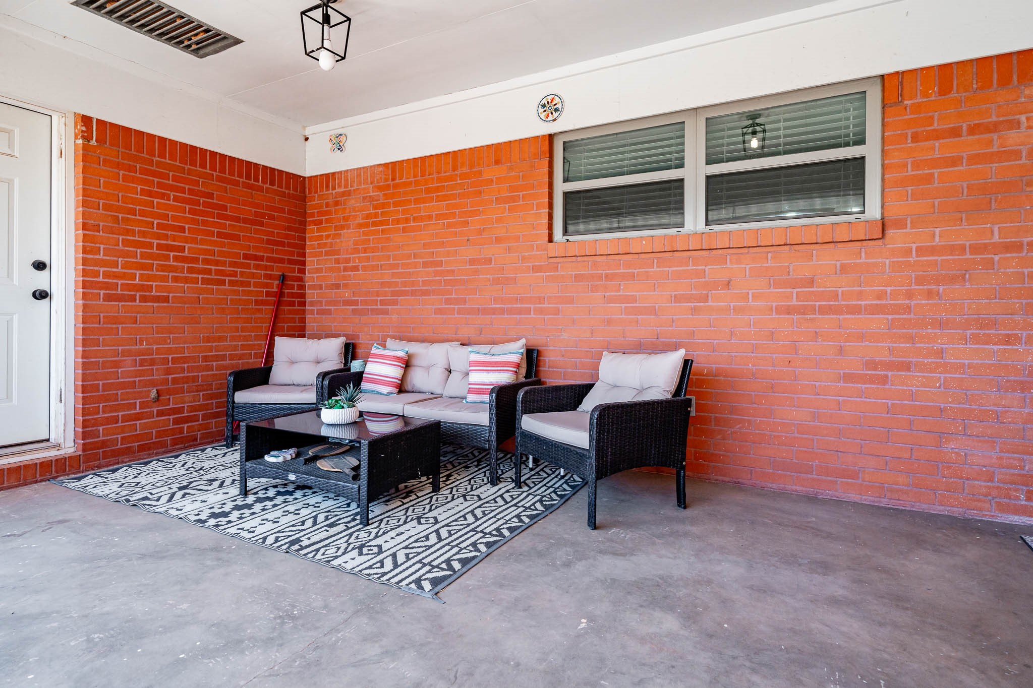 412 N Orange Street Roby TX 79543