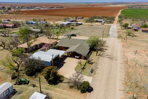 412 N Orange Street Roby TX 79543