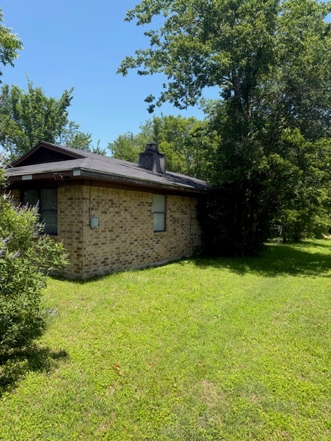 205 E Sabine Street Groesbeck TX 76642