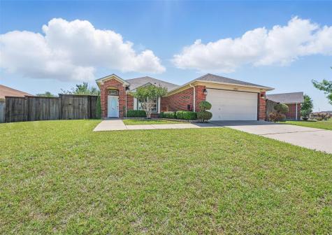 6903 Meadow Bend Drive Arlington TX 76002