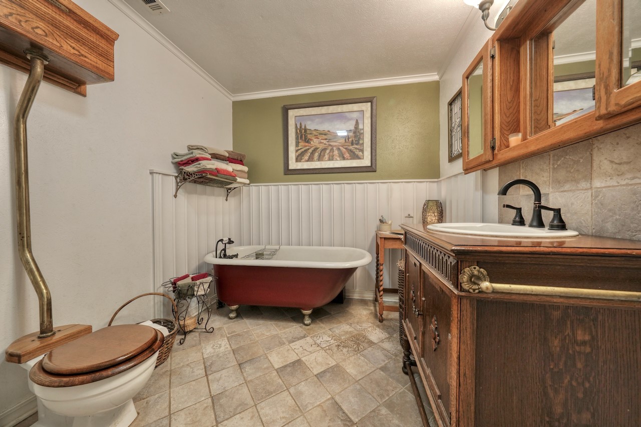 9875 Old Bridge Road Terrell TX 75160