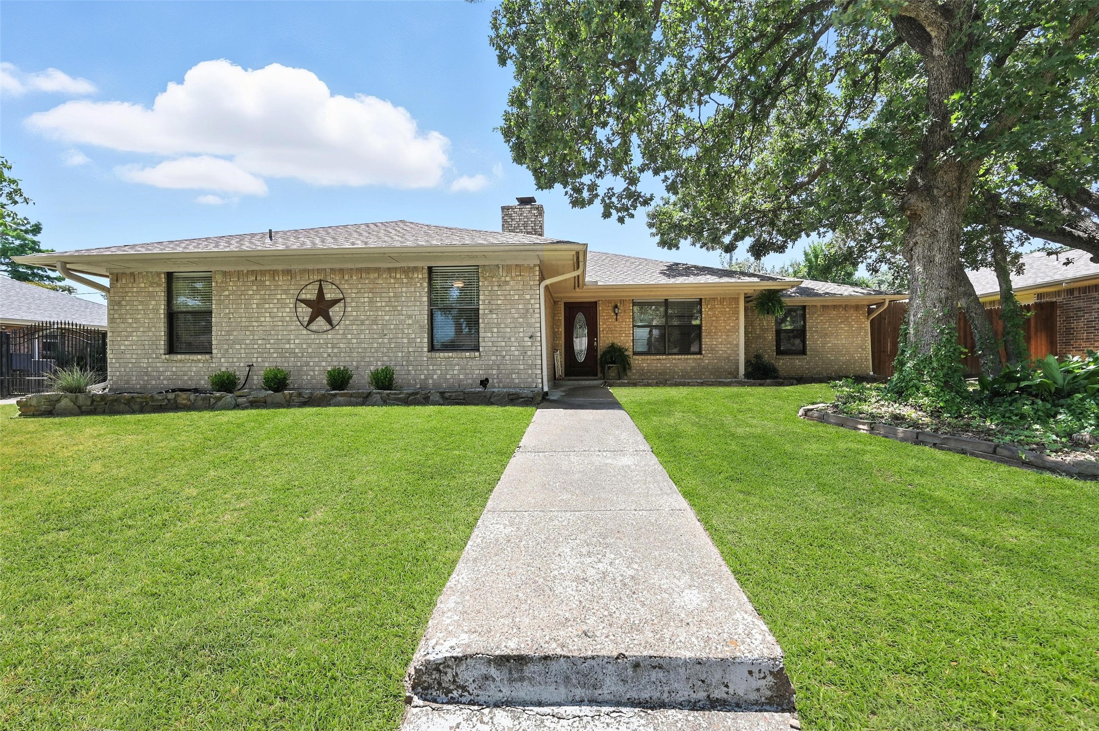 1504 Riviera Court Arlington TX 76012