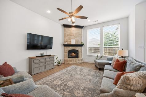 346 Windsor Street Waxahachie TX 75165
