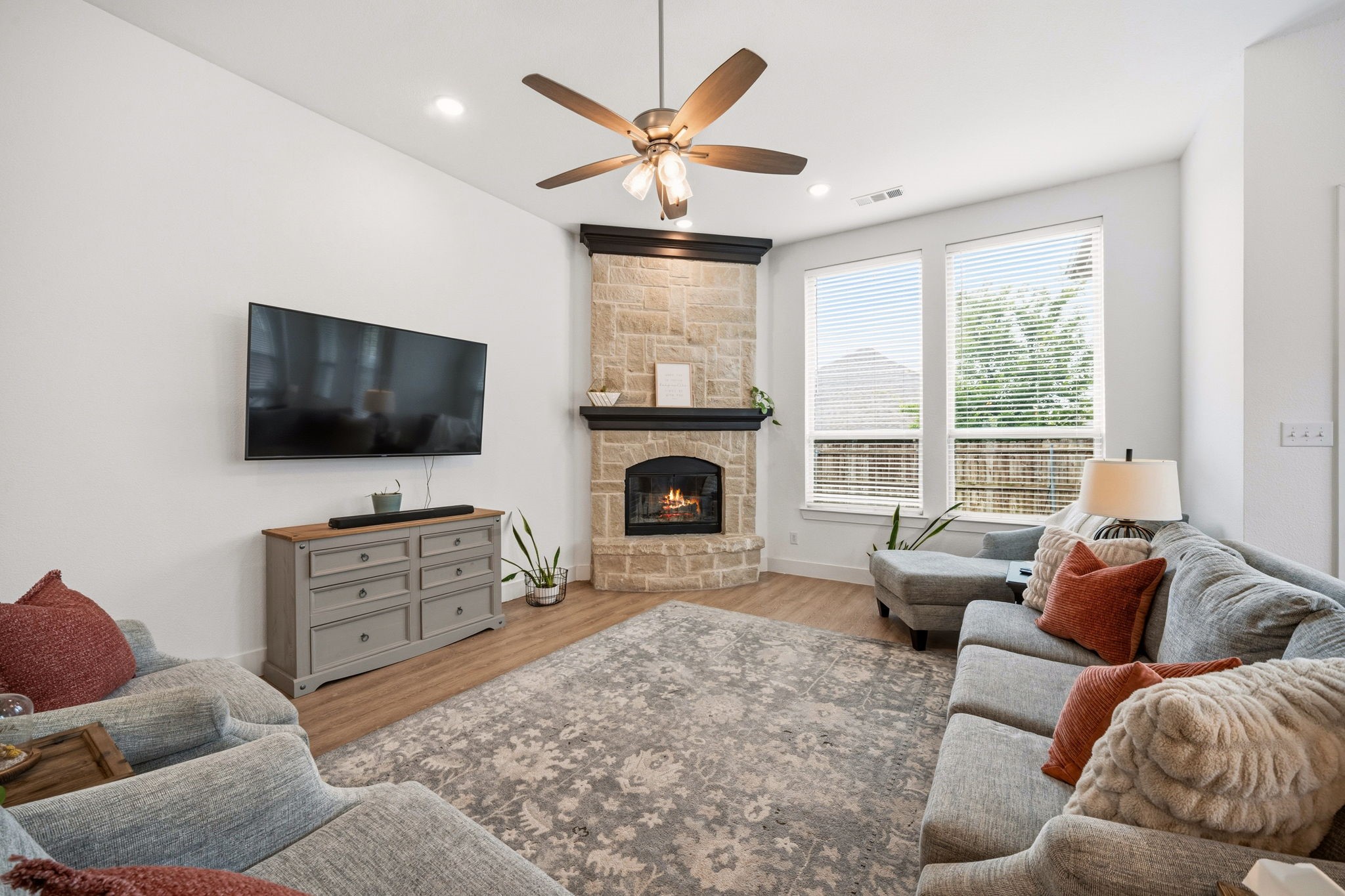 346 Windsor Street Waxahachie TX 75165