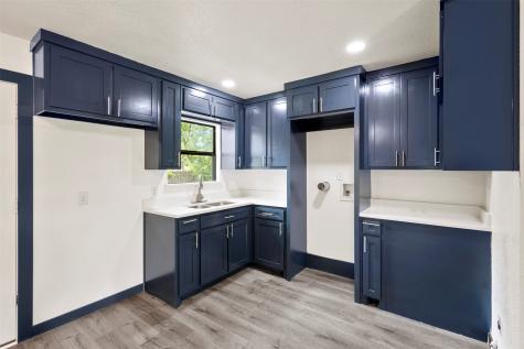 8033 Komalty Drive Dallas TX 75217