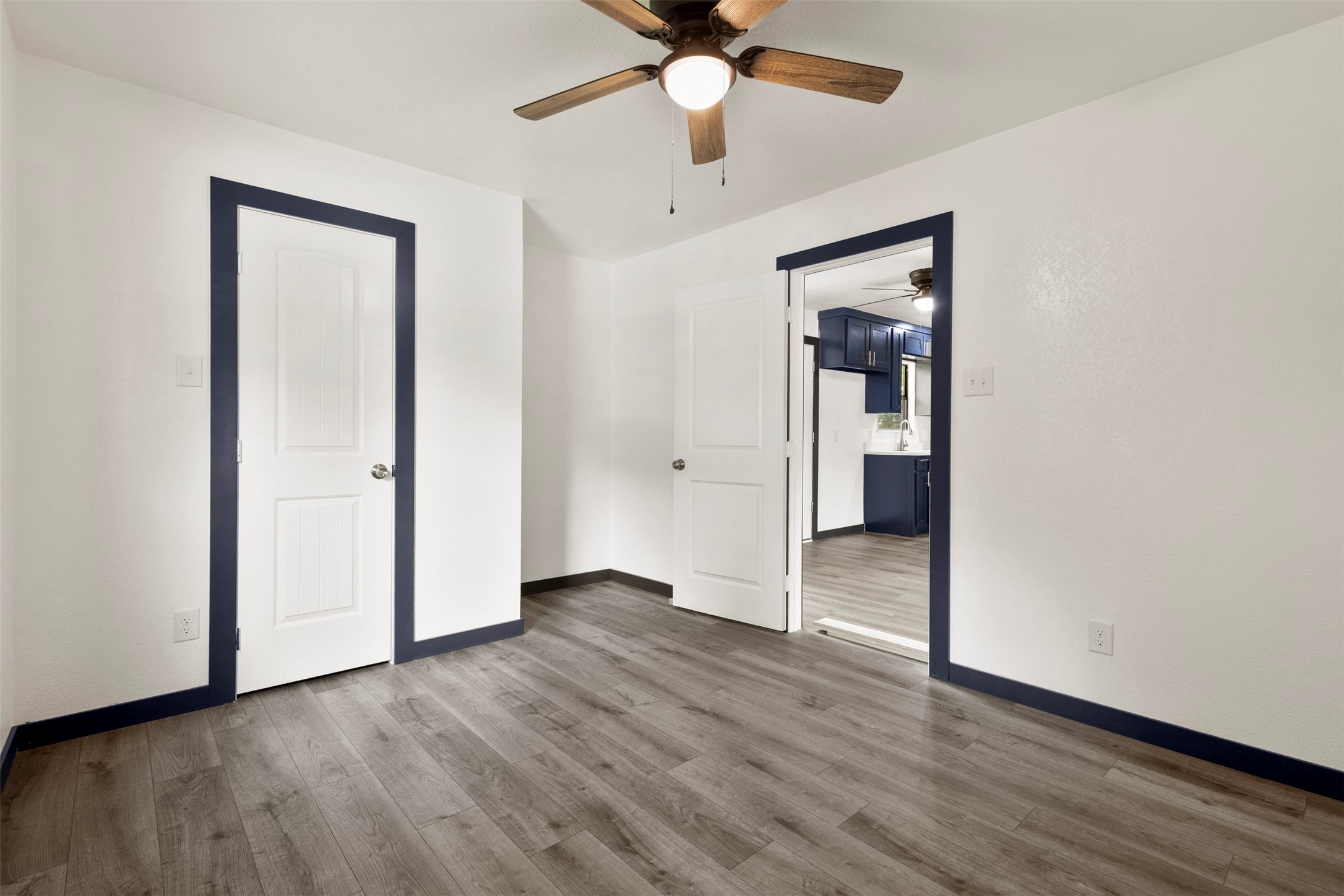 8033 Komalty Drive Dallas TX 75217