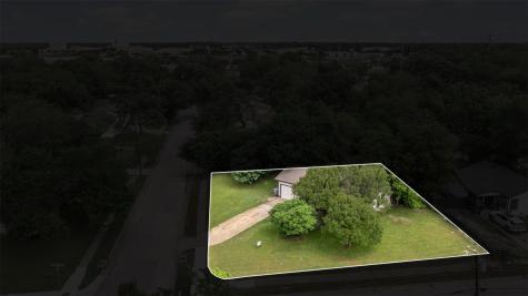 8033 Komalty Drive Dallas TX 75217