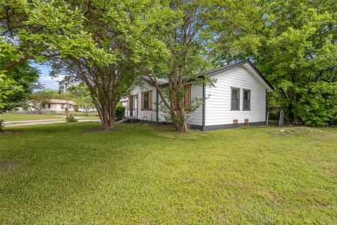 8033 Komalty Drive Dallas TX 75217