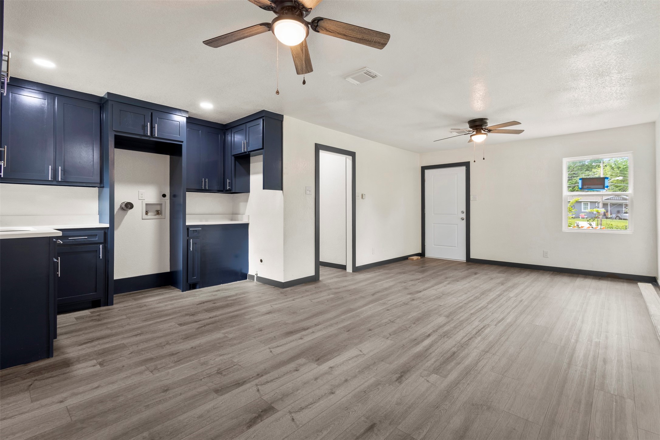8033 Komalty Drive Dallas TX 75217