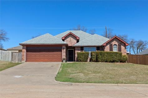 1504 Creekside Avenue Sherman TX 75092