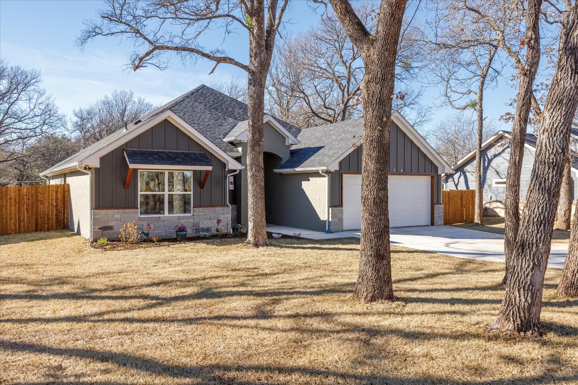 3124 Sky Harbour Drive Granbury TX 76049