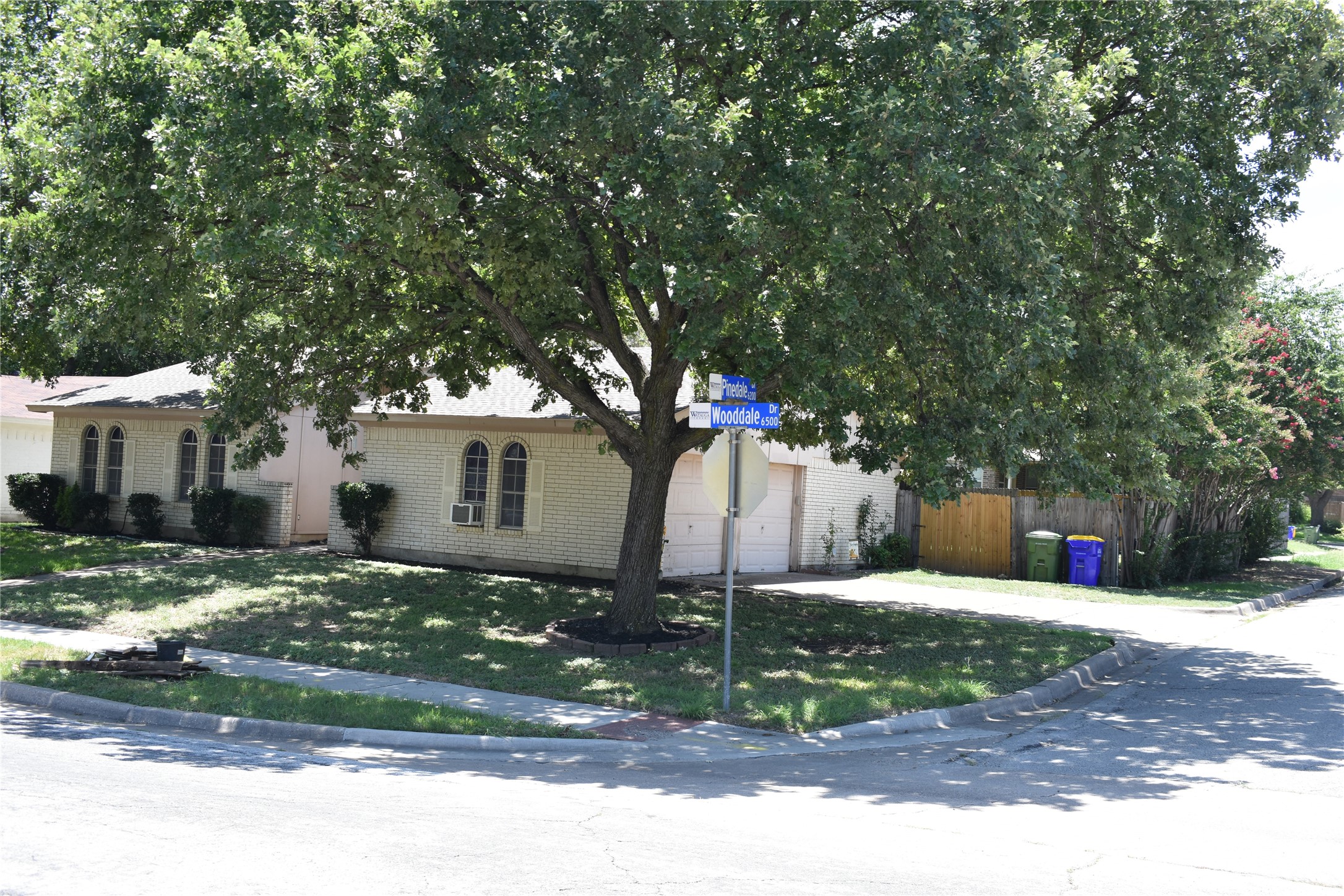 6545 Wooddale Drive Watauga TX 76148