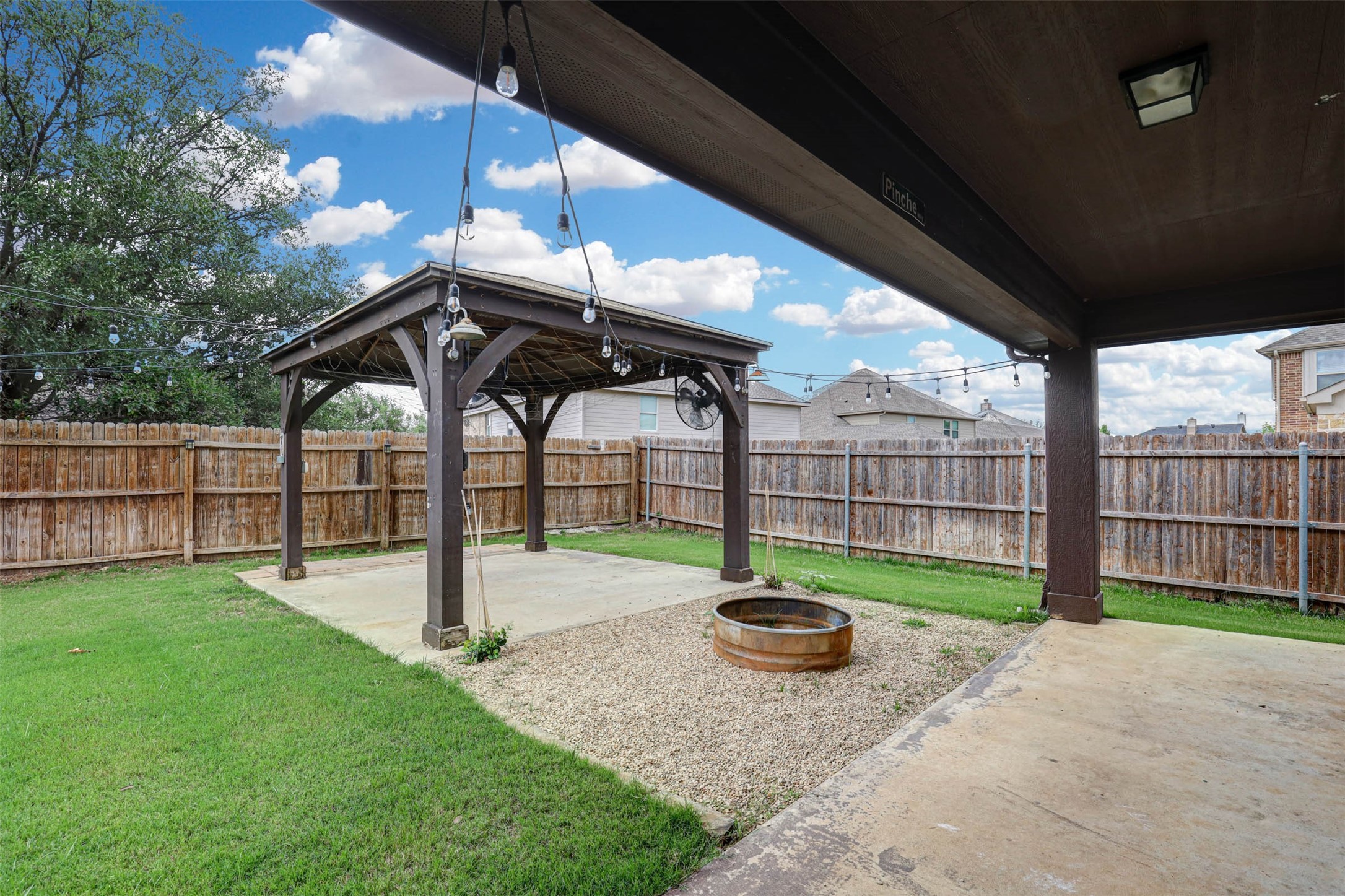 9501 Meadowpark Drive Denton TX 76226