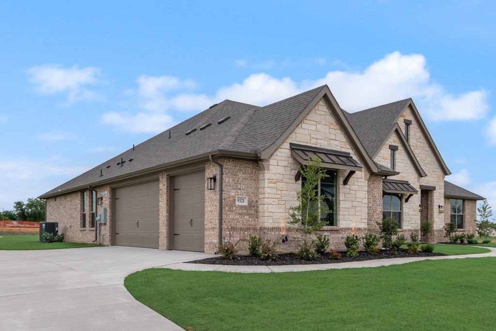 9321 Wood Duck Drive Justin TX 76247